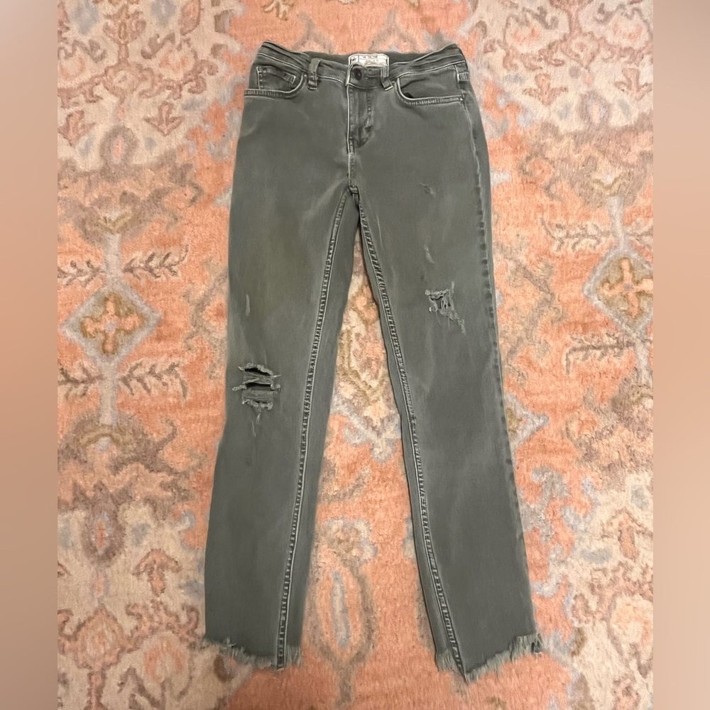 We The Free High-Rise Distressed Ankle Jeans in Olive - Picture 2 of 11